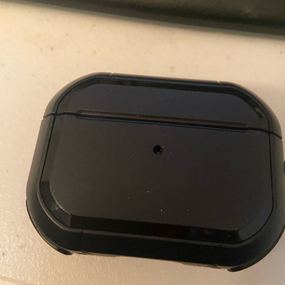 Airpod case - Picture 3 of 3